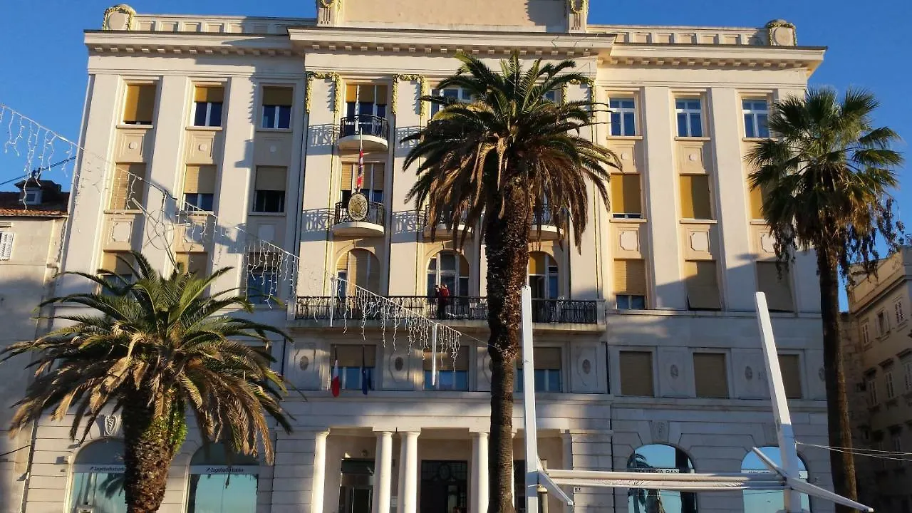 APARTMENT Patricia Split